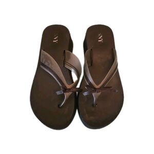 Y2K ESNY Black Wedge Flip Flops Plastic Straps Satin Bow Women's Size 9.5 Sandal